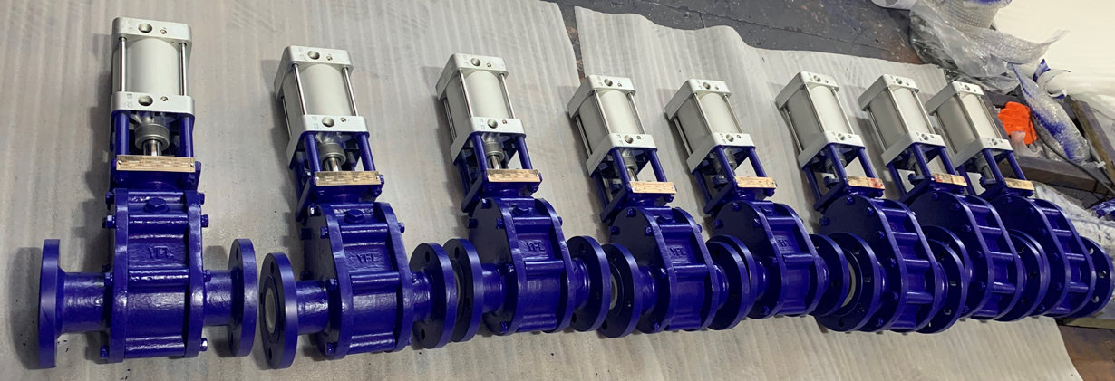 Ceramic double disc gate valves for fly ash