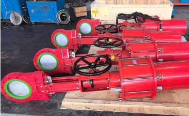 Fully Polyurethane lined knife gate valve for abrasive slurry exported to UK